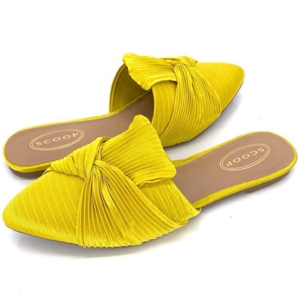 {Scoop} Crinkle Satin Mules Size 8